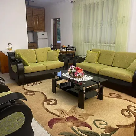 Apartment Daily In Corovoda, Skrapar
